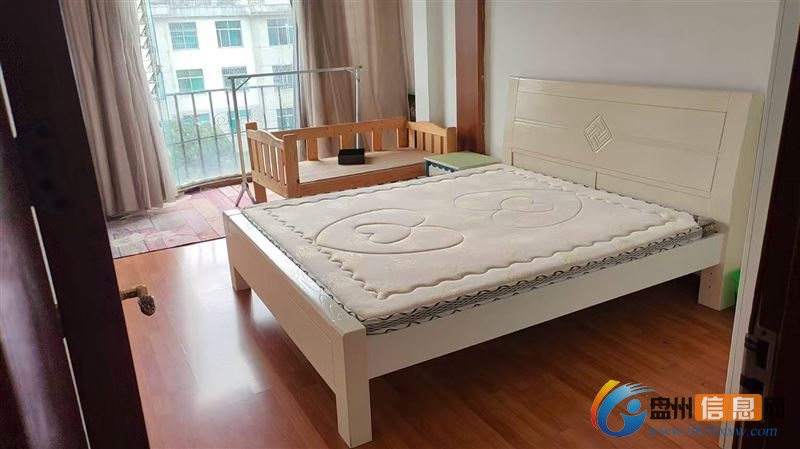 盘州一品轩淤泥河红米饭楼上步梯楼出租
